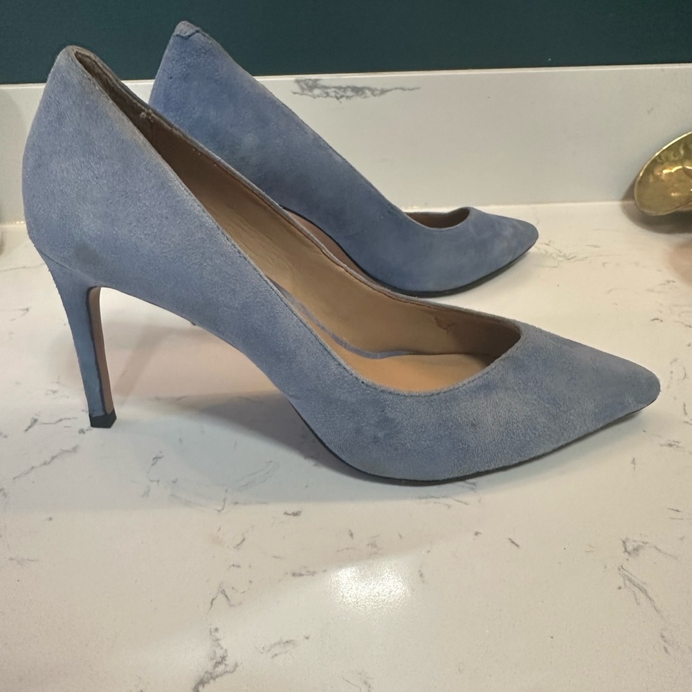 Banana Republic Madison 12 Hour Pump